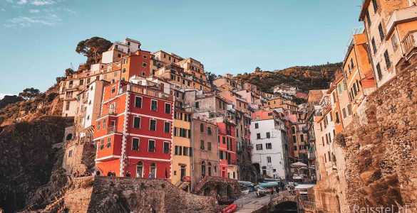 incontournable en Italie : la randonnée des Cinque Terre | randonnée de 2 jours | entête