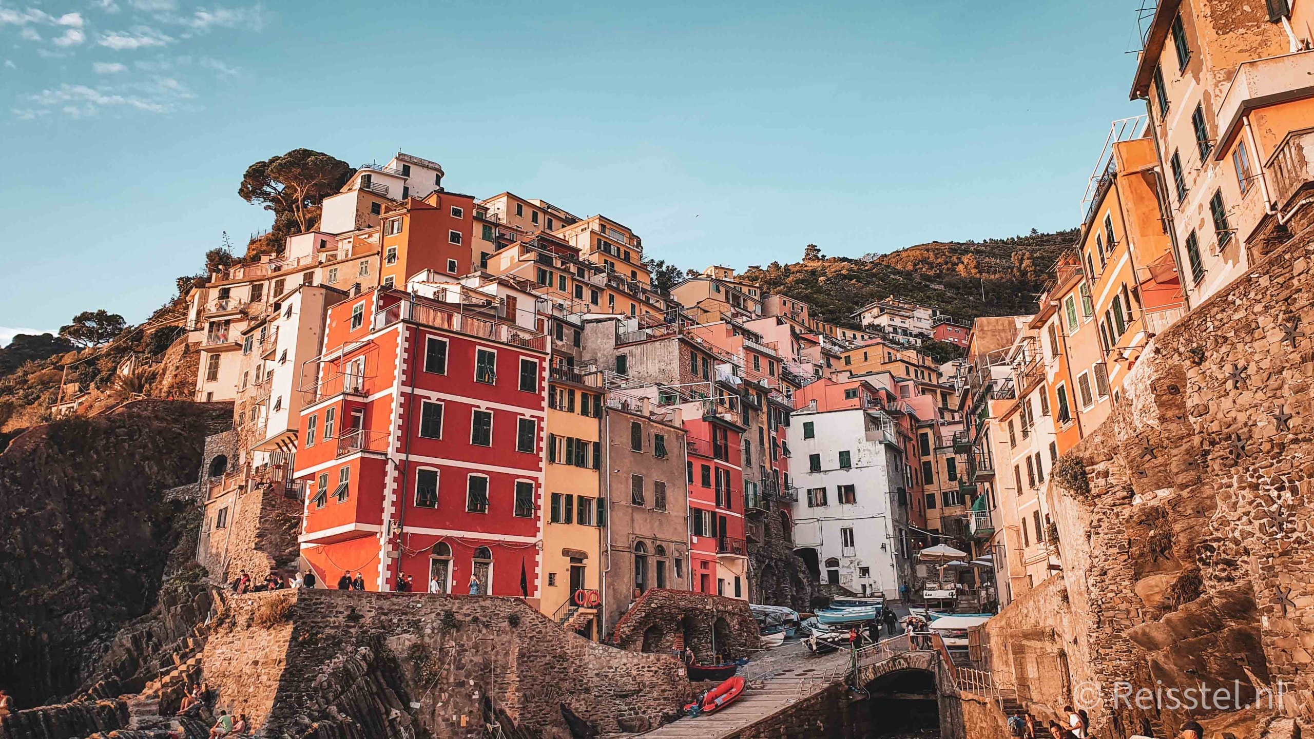 Koniecznie trzeba zrobić we Włoszech: wędrówka po Cinque Terre | 2-dniowa wycieczka | nagłówek