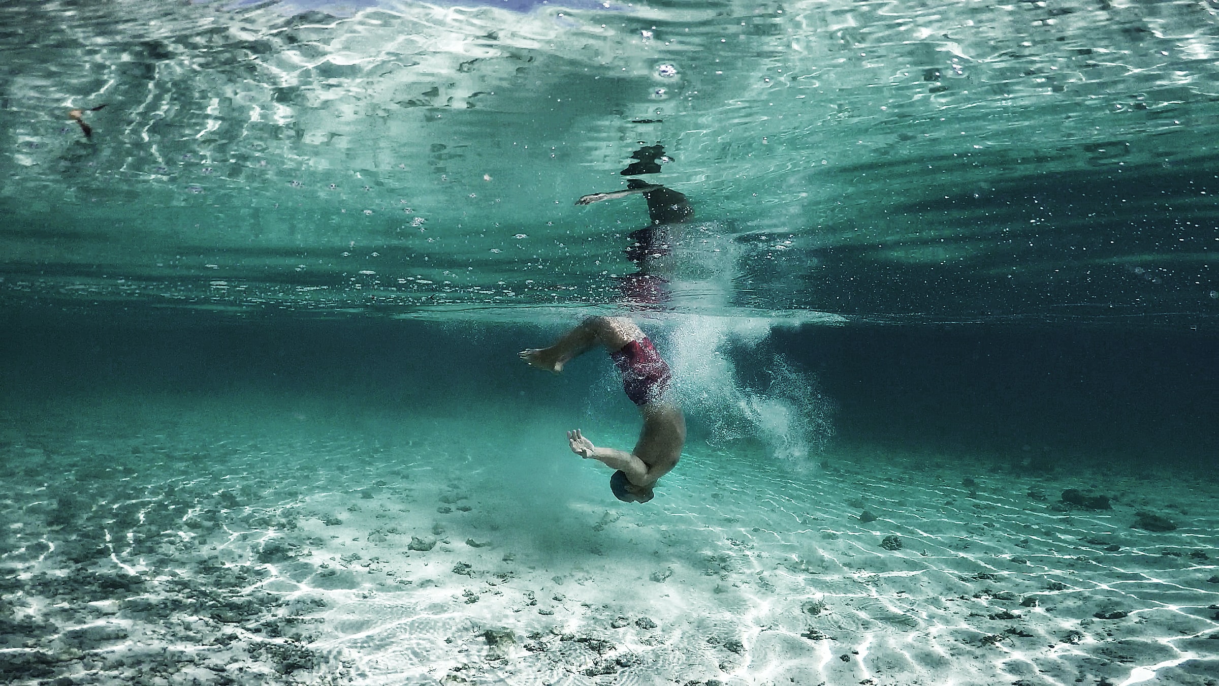Zwarte parels zoeken in Tahiti
