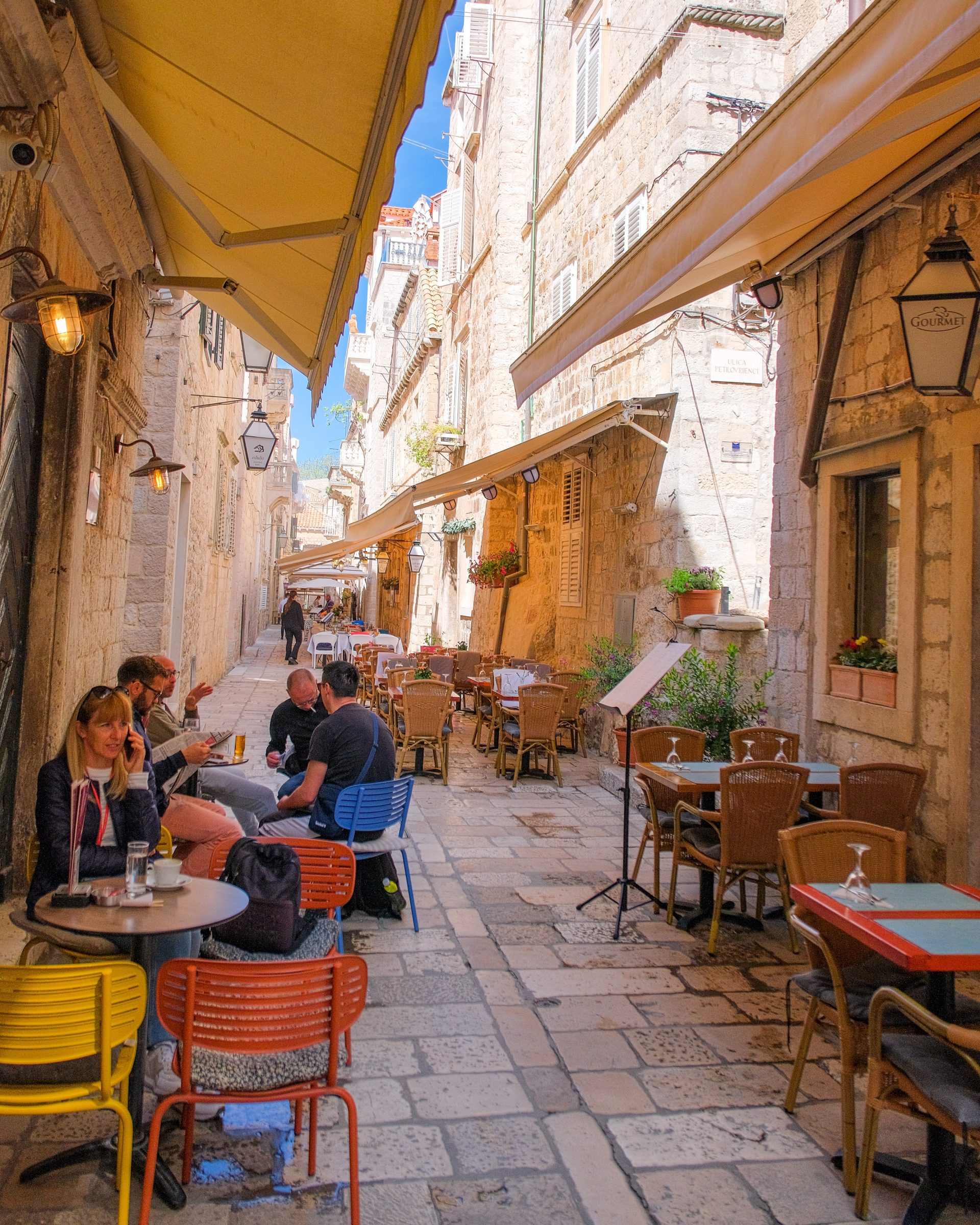 De straat met 30 bars en restaurants | Prijeko Ul. | Lekker eten in Dubrovnik