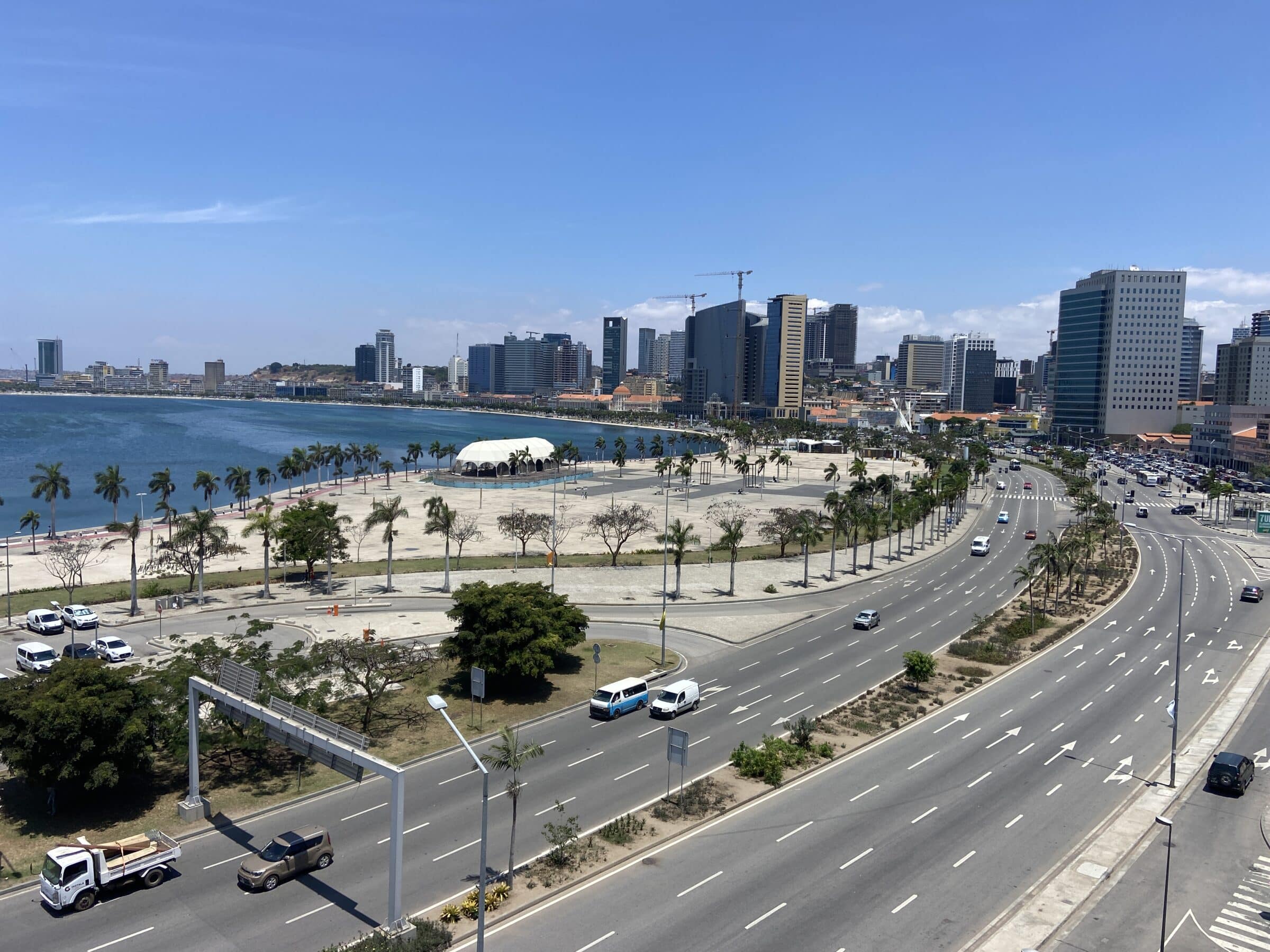 Boulevard Luanda | Överlandning i Angola