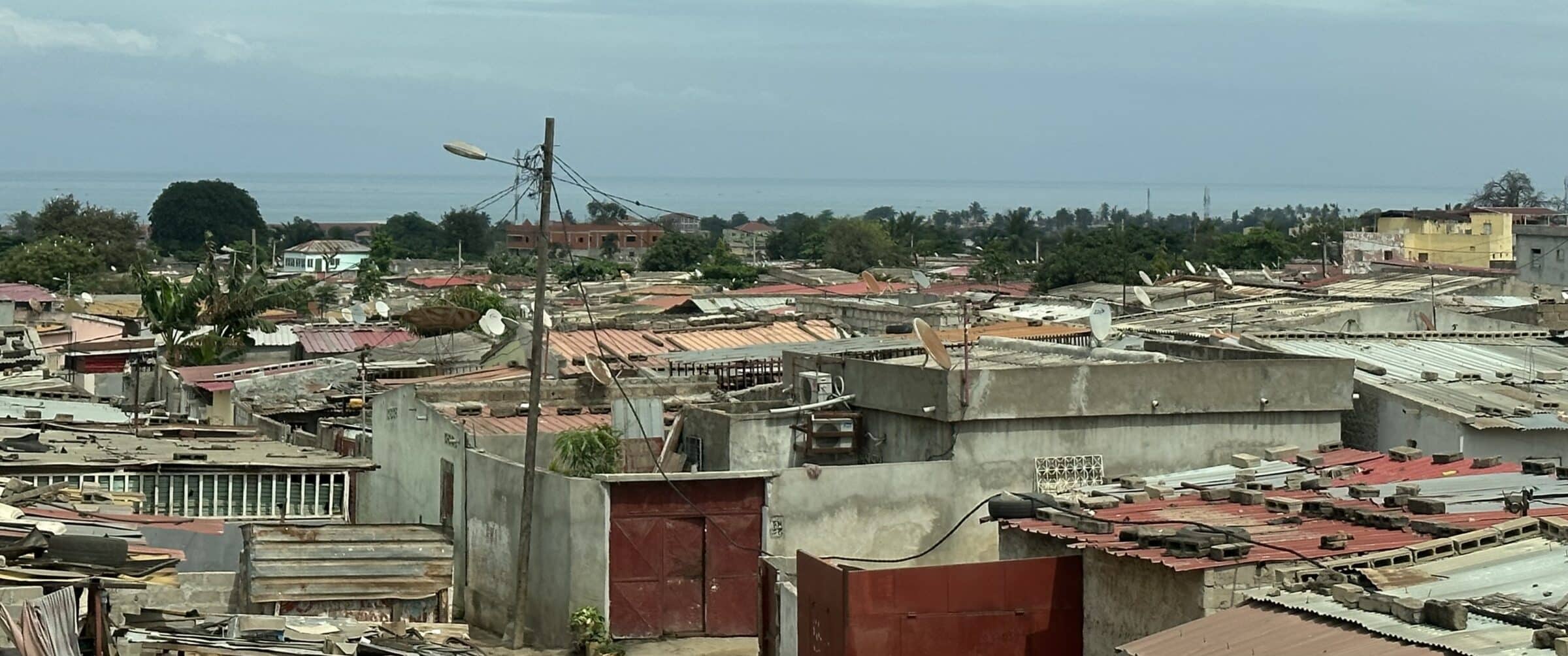 Även Luanda | Överlandning i Angola