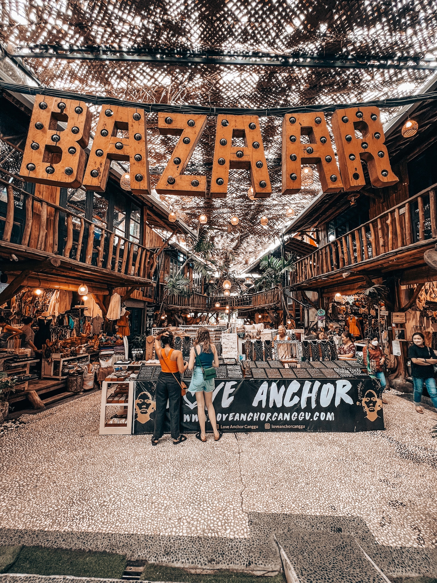 Bazar Love Anchor marché batu bolong, canggu