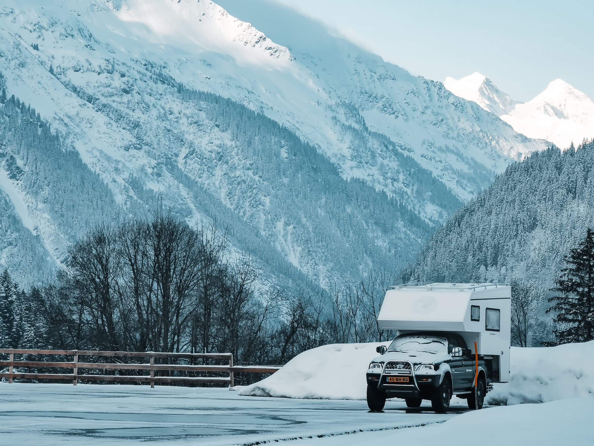 Plötzlicher Schneefall | Roadtrip Die Schweiz vorbereiten