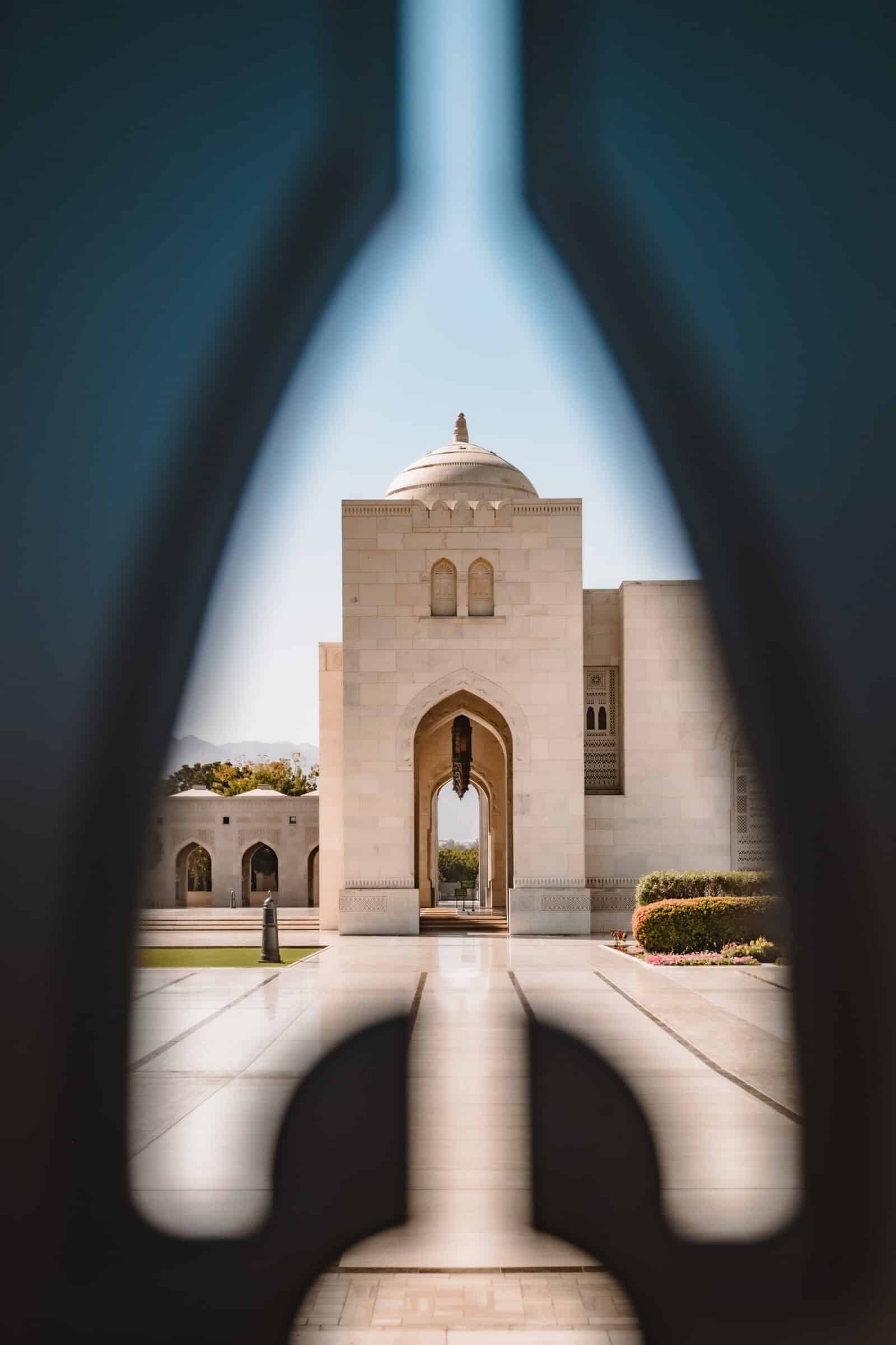 De Grote Sultan Qaboos-Moskee | Top 10 meest Instagrammable plekken van Oman