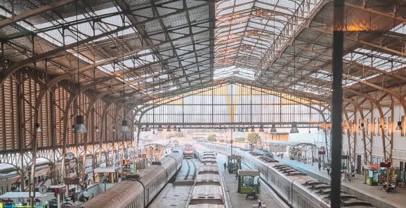 Plataformas de la estación de tren de Ramsés Egipto