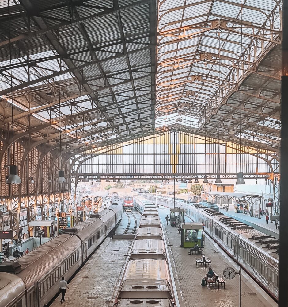 Ramses Train station Egypte perrons