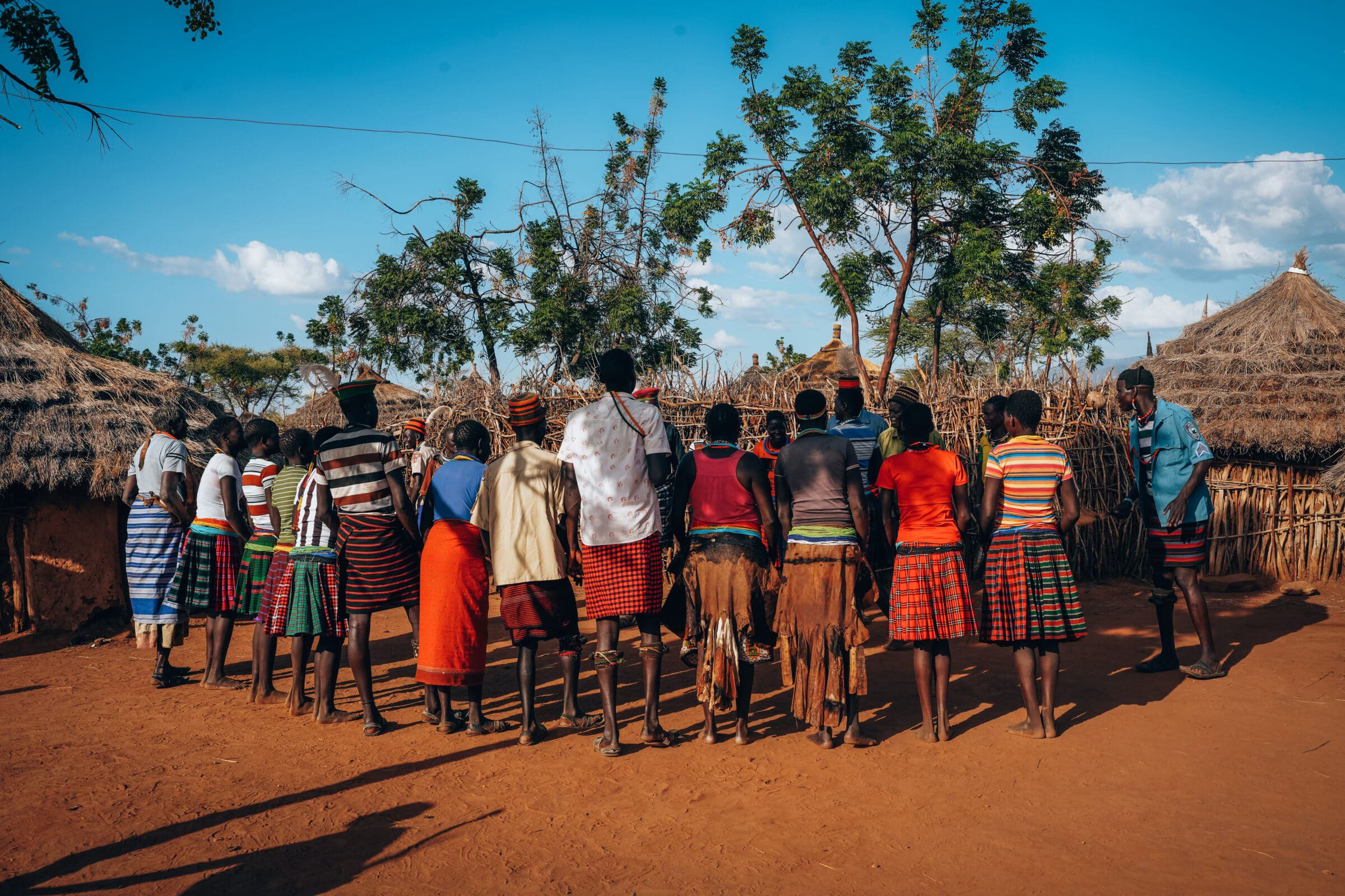Oeganda highlights | Karamoja stammen sluiten dansen de dag