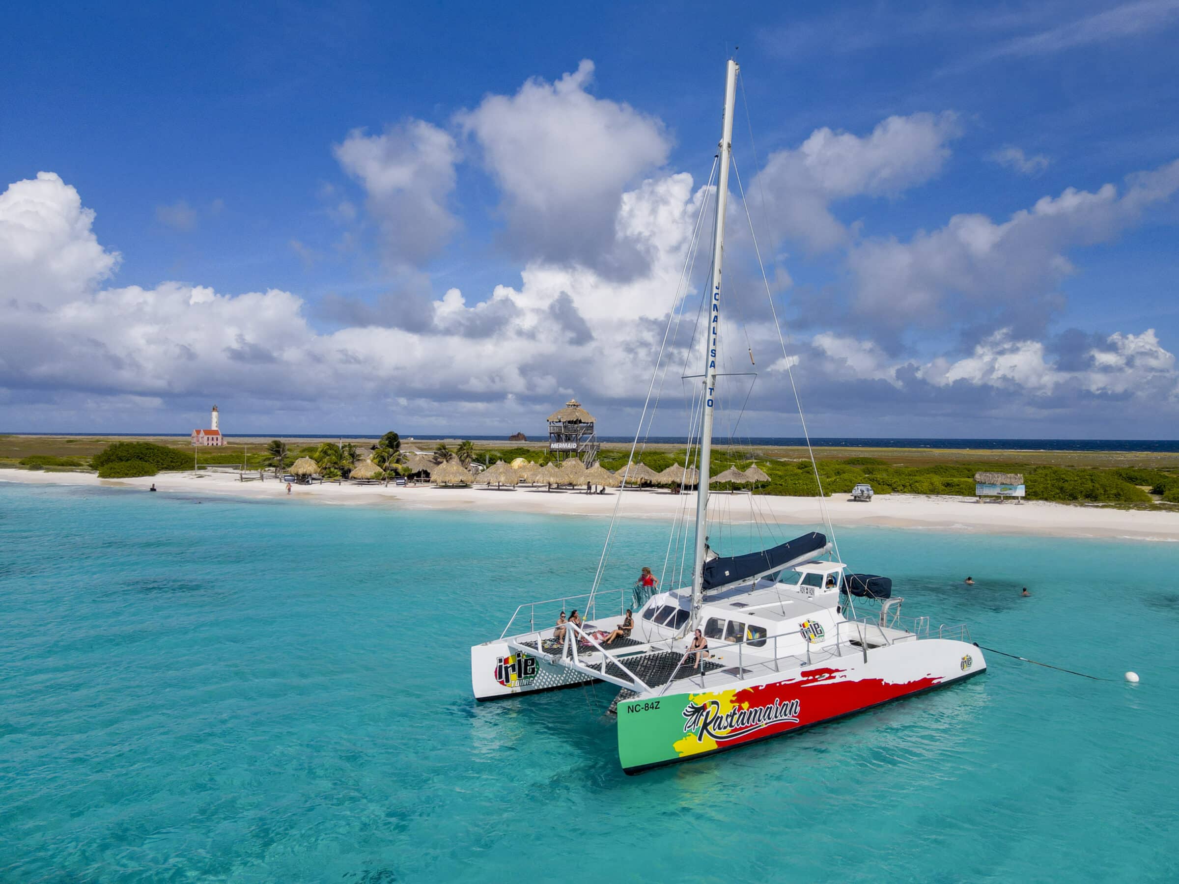 Rastamaran Catamaran van Irie Tours | Klein Curacao