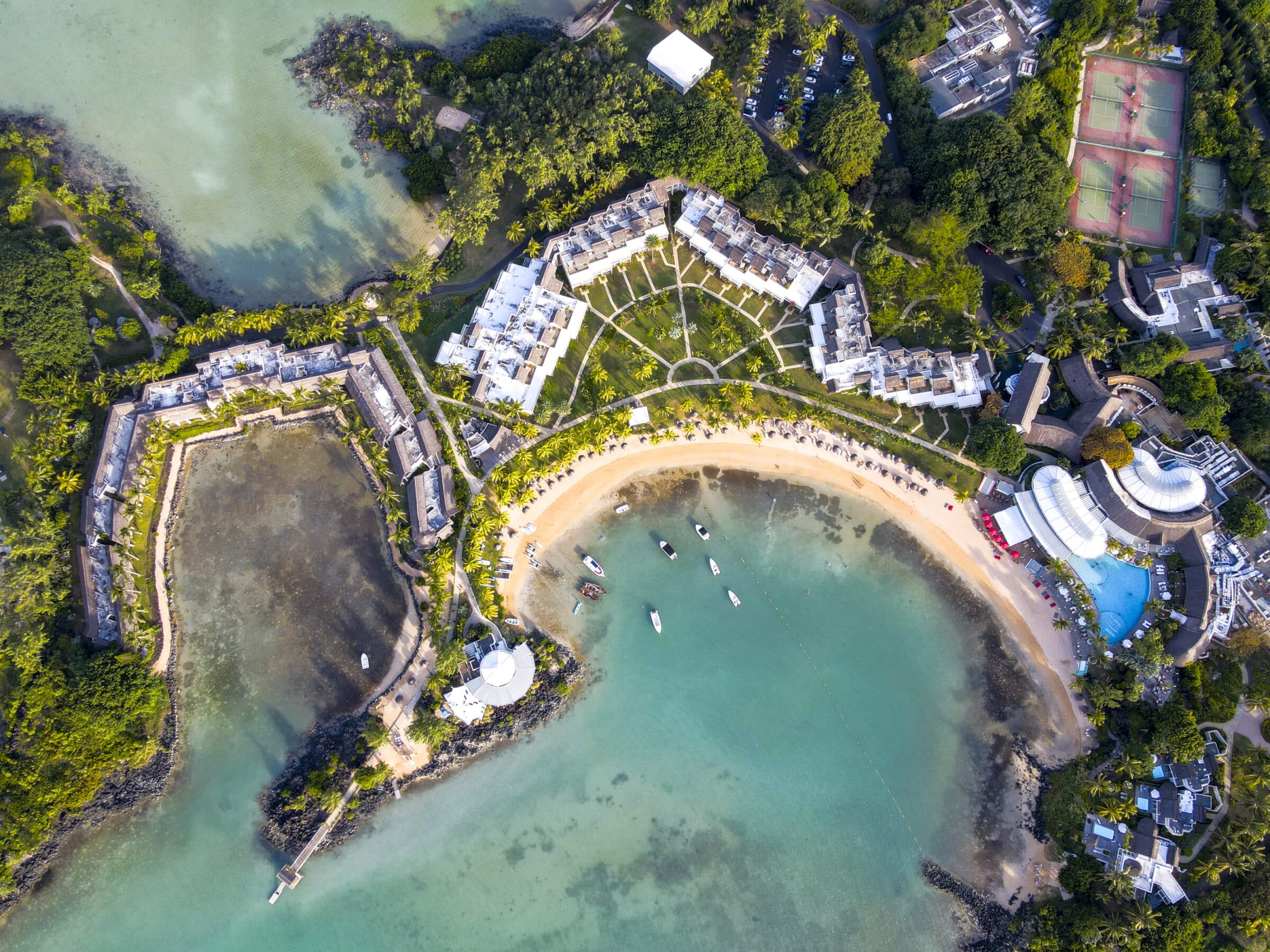 Drone foto van LUX Grand Gaube Resort | Mauritius