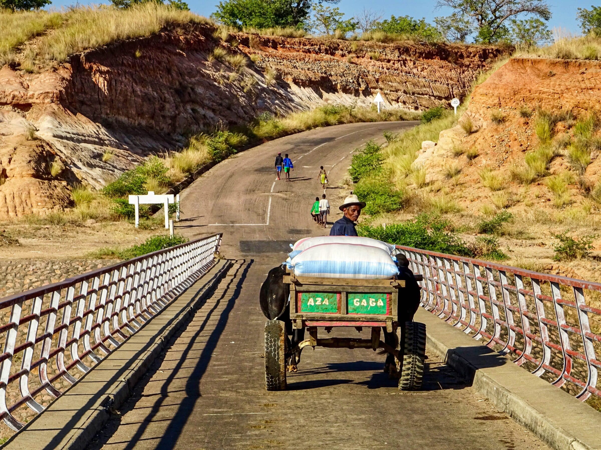 Madagascar on a scooter | Part 9 | Malaimbandy - Antsirabe - Ambositra